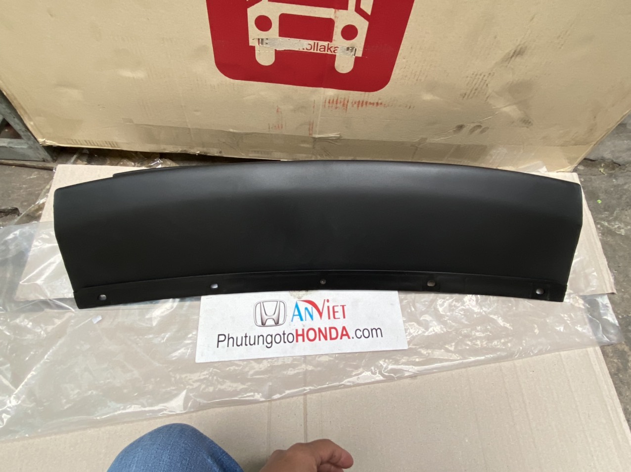 Ốp dưới cản trước xe Honda CIVIC 2016-2018